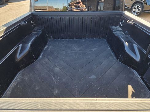 Used 2022 Toyota Tacoma TRD Off-Road image 5