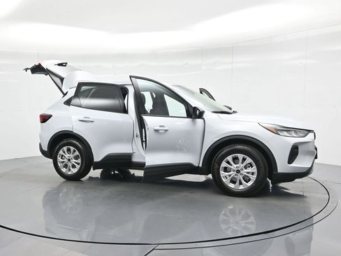 New 2025 Ford Escape Active image 30