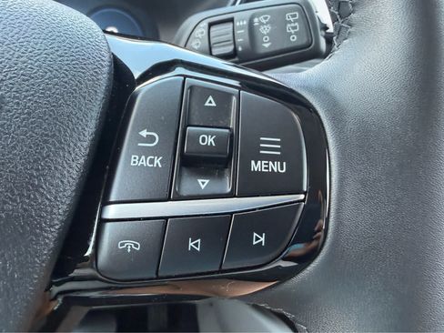 Used 2023 Ford Escape Platinum AWD/4WD image 26