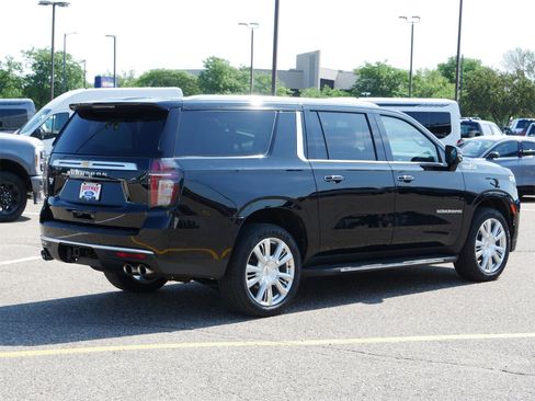 Used 2023 Chevrolet Suburban High Country w/ Max Trailering Package image 5