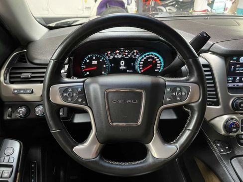 Used 2018 GMC Yukon Denali w/ Denali Ultimate Package AWD/4WD image 10