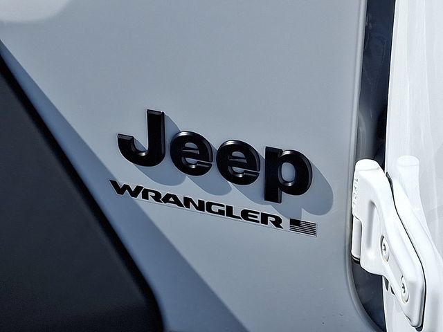 Used 2025 Jeep Wrangler Sport AWD/4WD image 29