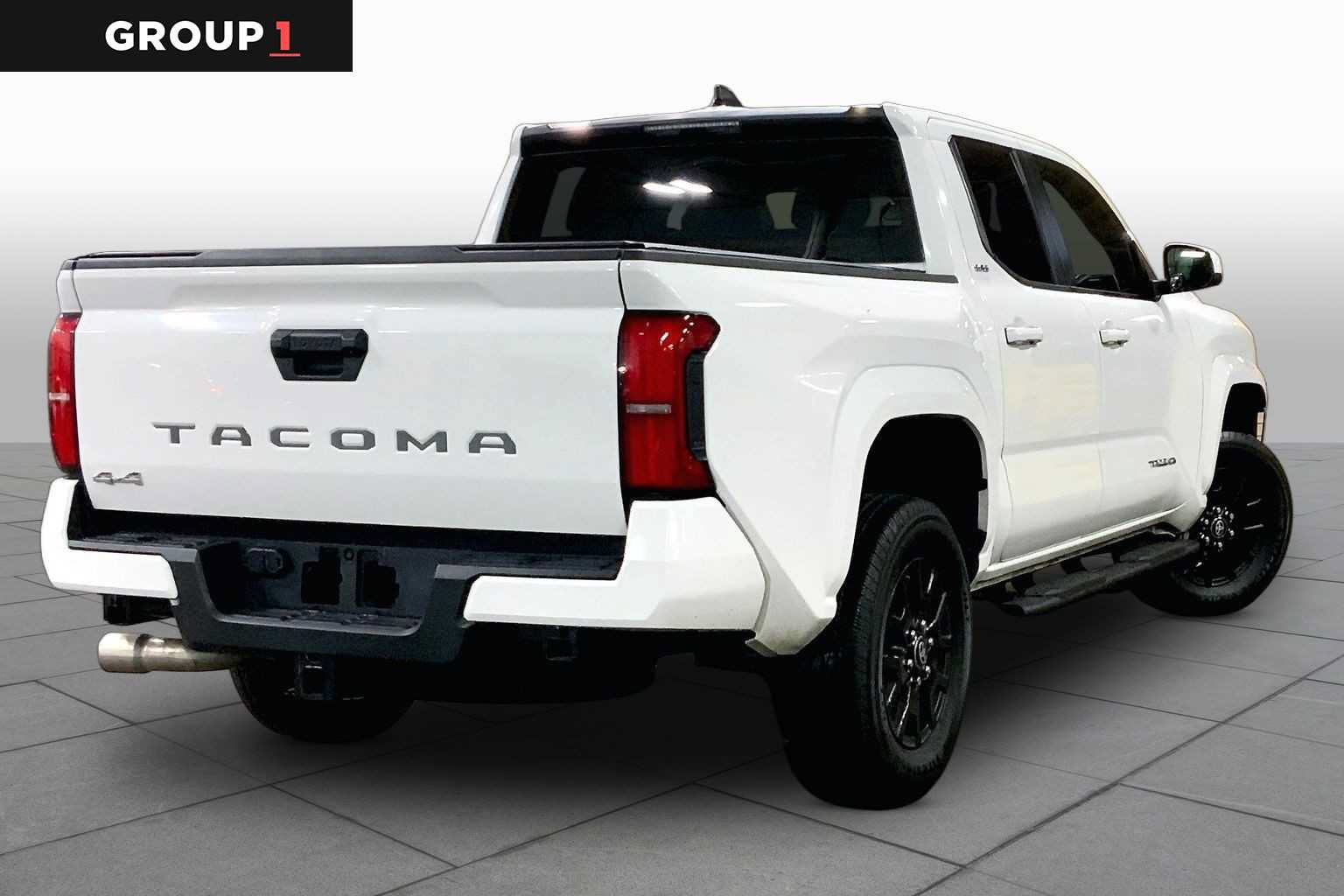 Certified 2025 Toyota Tacoma SR5 AWD/4WD image 13