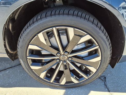 New 2026 Volvo XC60 T8 Ultra w/ Protection Package Premier AWD/4WD image 9