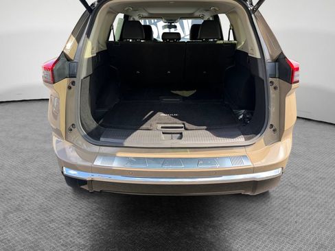 Used 2024 Nissan Rogue Platinum w/ Platinum Premium Package FWD image 25