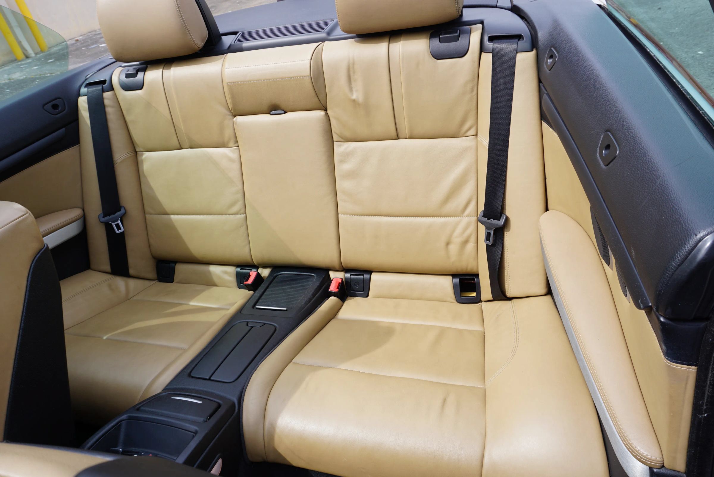 Used 2010 BMW M3 Convertible RWD image 19