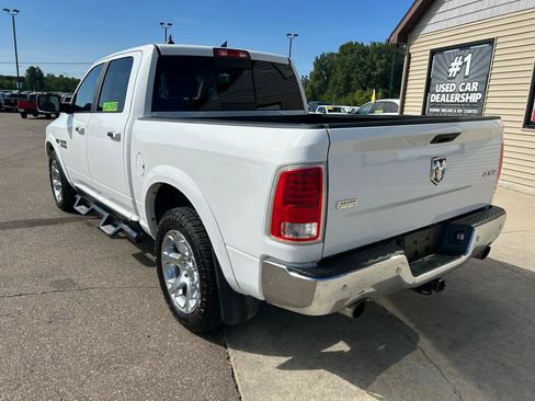 Used 2018 RAM 1500 Laramie w/ Convenience Group AWD/4WD image 7
