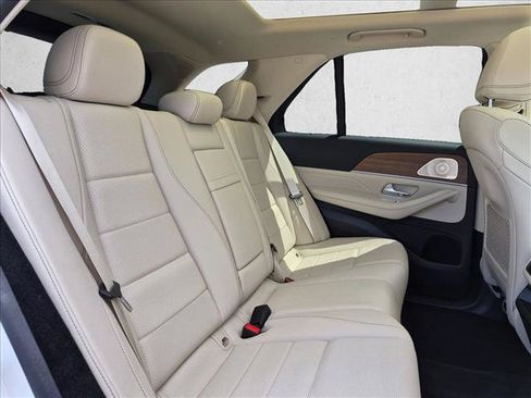 Used 2024 Mercedes-Benz GLE 450 4MATIC image 19