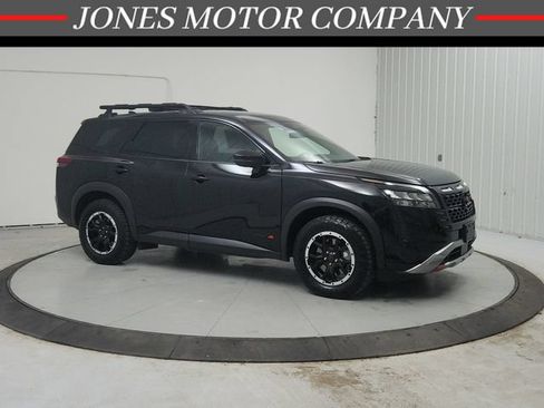 Used 2026 Nissan Pathfinder Rock Creek AWD/4WD image 1