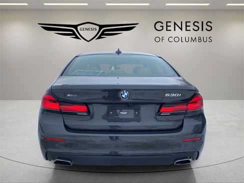 Used 2023 BMW 530i xDrive w/ Premium Package image 4