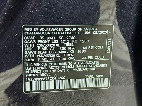 Used 2023 Volkswagen ID.4 Pro S AWD/4WD image 12