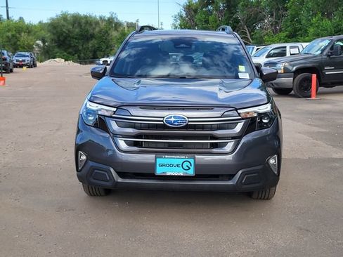 Used 2025 Subaru Forester Premium AWD/4WD image 10
