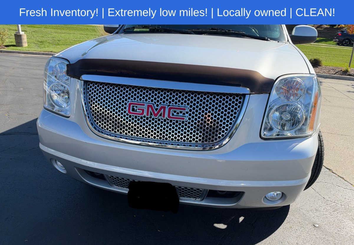 Used 2013 GMC Yukon XL Denali AWD/4WD image 4