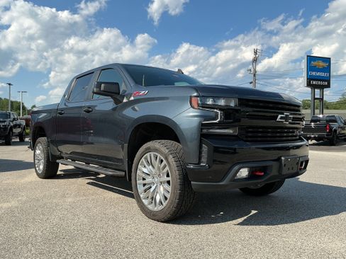 Certified 2021 Chevrolet Silverado 1500 LT Trail Boss w/ Convenience Package II AWD/4WD image 4