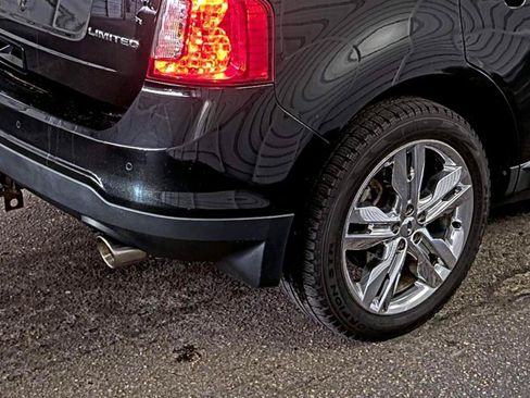 Used 2011 Ford Edge Limited w/ 301A Rapid Spec Order Code FWD image 17