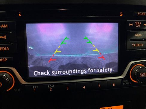 Used 2015 Nissan Frontier SV image 29