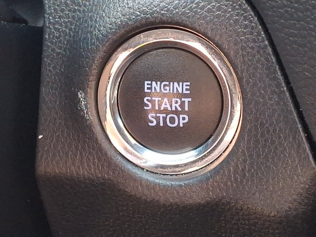 Used 2022 Toyota RAV4 XLE Premium FWD image 18