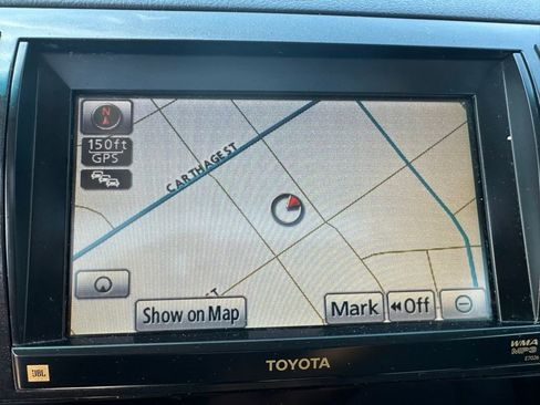 Used 2012 Toyota Sequoia Platinum image 27