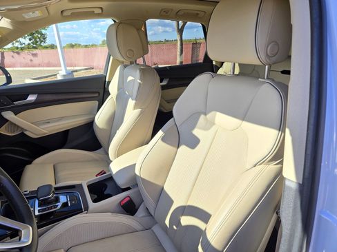 Used 2023 Audi Q5 e Premium Plus w/ Premium Plus Package image 14