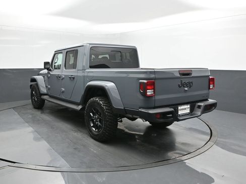 New 2025 Jeep Gladiator Sport image 8