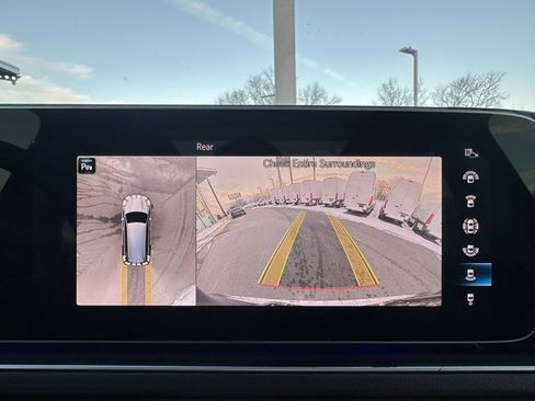 Used 2022 Mercedes-Benz GLS 450 4MATIC image 23