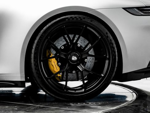 Used 2024 Porsche 911 GT3 image 82