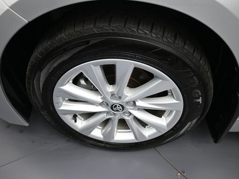 Used 2025 Toyota Corolla XLE image 14