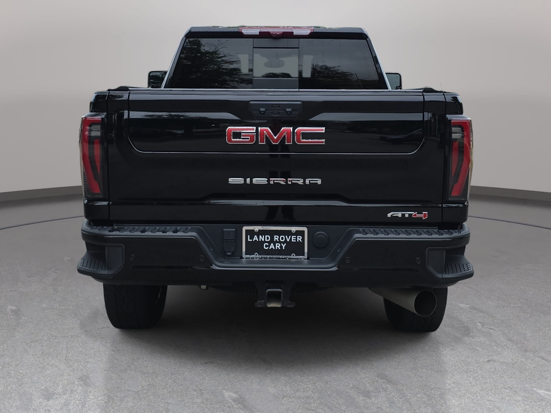Used 2025 GMC Sierra 2500 AT4 w/ AT4 Premium Plus Package AWD/4WD image 6