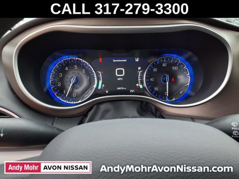 Used 2019 Chrysler Pacifica Touring Plus w/ Advanced Safetytec Group FWD image 17