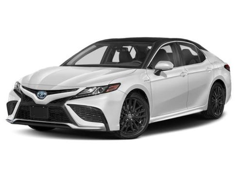 Used 2021 Toyota Camry XSE w/ Cold Weather Package image 1
