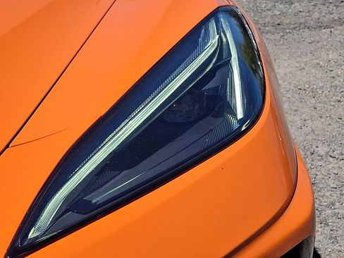 Used 2023 Chevrolet Corvette Stingray Preferred Conv w/ Z51 Performance Package RWD image 35