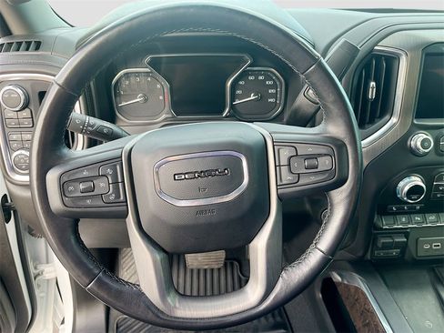 Used 2022 GMC Sierra 2500 Denali w/ Denali Ultimate Package image 11