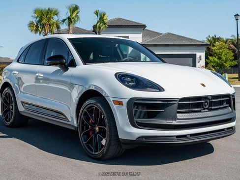 Used 2024 Porsche Macan GTS image 12