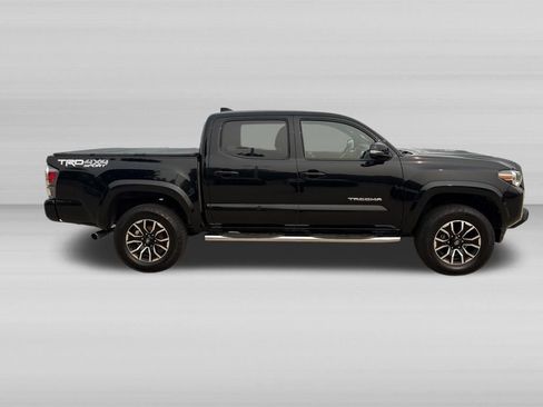 Used 2021 Toyota Tacoma TRD Sport AWD/4WD image 3