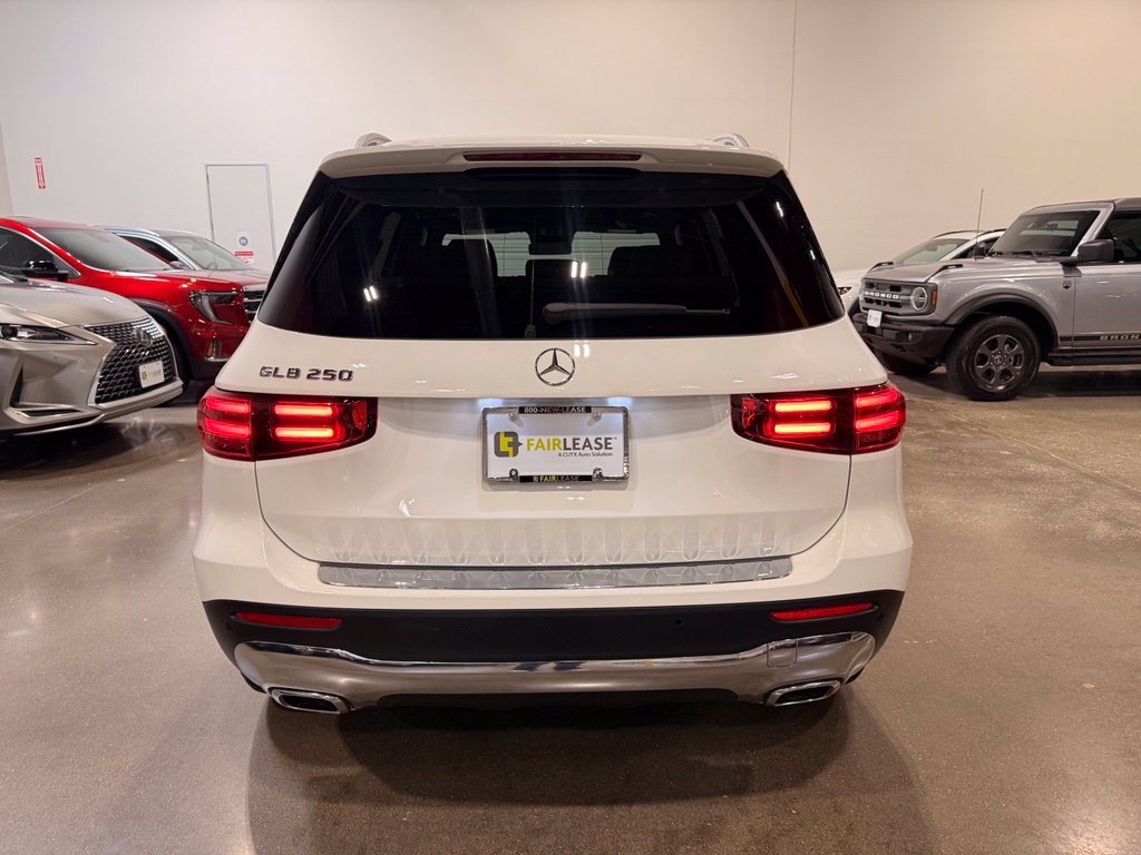 Used 2025 Mercedes-Benz GLB 250 image 6