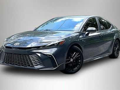 Used 2025 Toyota Camry SE w/ Convenience Package