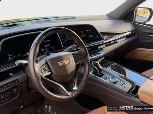 Used 2024 Cadillac Escalade Sport w/ Touring Package AWD/4WD image 18