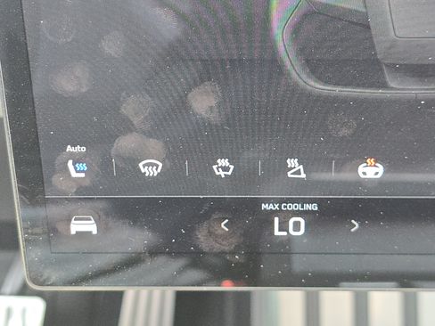 Used 2024 Tesla Cybertruck AWD Crew Cab image 11