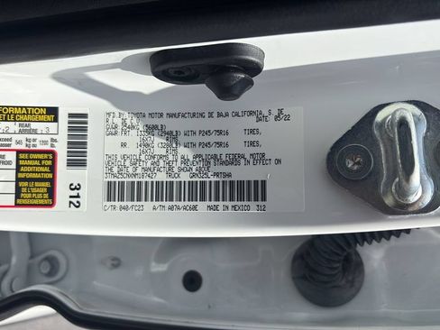 Used 2022 Toyota Tacoma SR5 w/ Technology Package RWD image 25