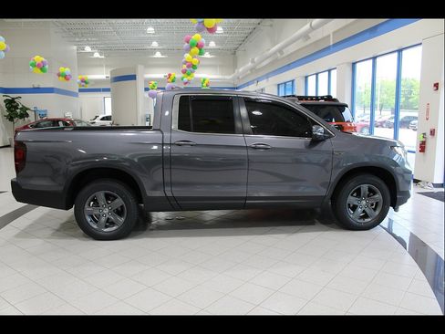 Certified 2023 Honda Ridgeline RTL image 4