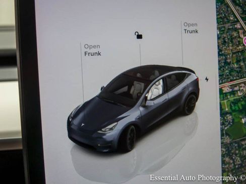 Used 2022 Tesla Model Y Performance AWD/4WD image 17