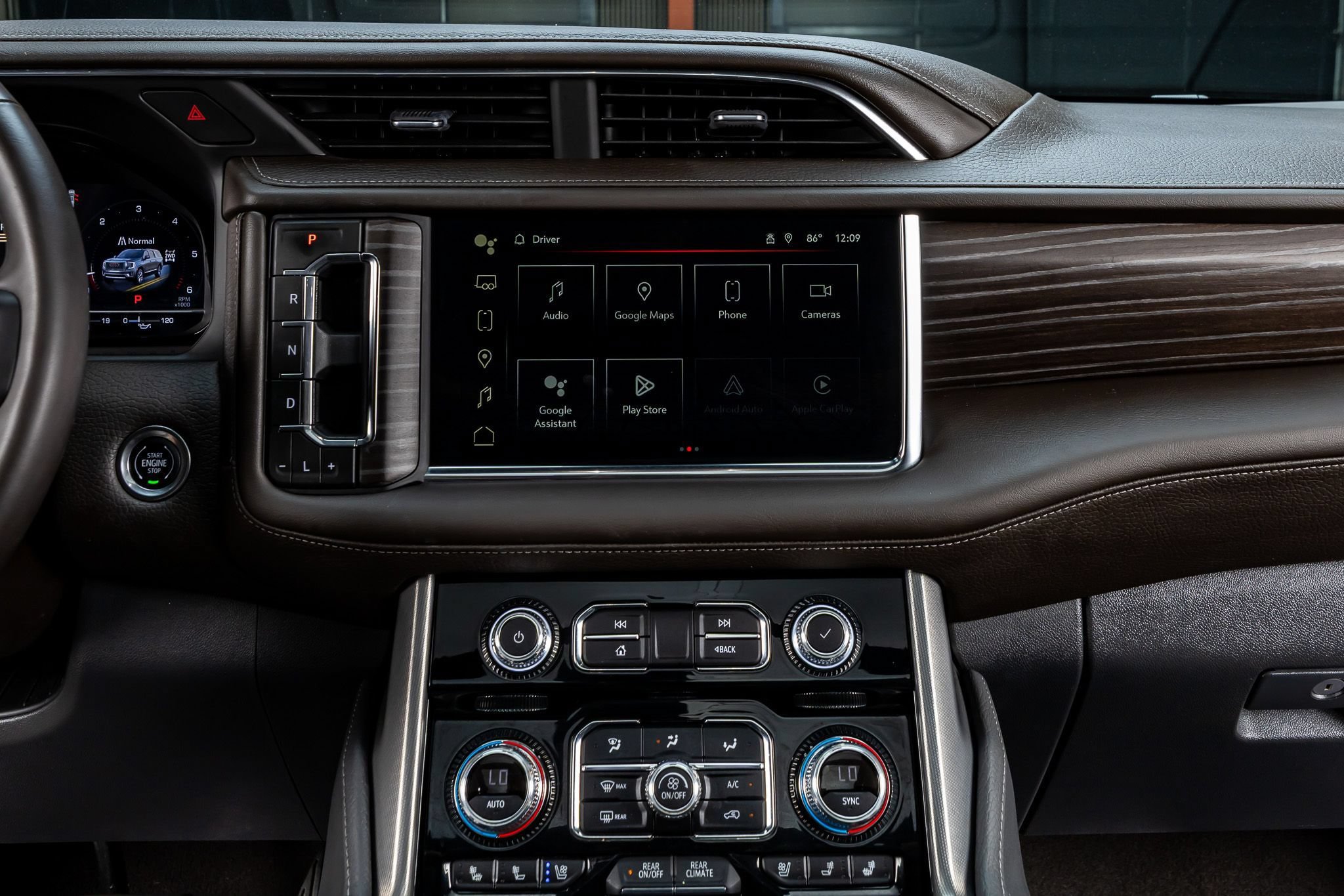Used 2024 GMC Yukon Denali AWD/4WD image 24