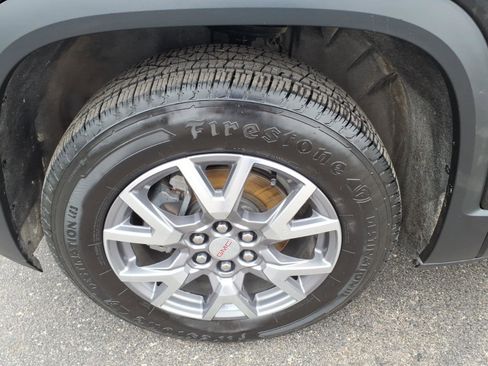 Used 2020 GMC Acadia SLT w/ Premium Package image 9