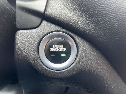 Used 2018 Chevrolet Equinox LT w/ LT True North Edition AWD/4WD image 24