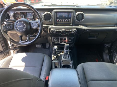 Used 2022 Jeep Gladiator Sport AWD/4WD image 30