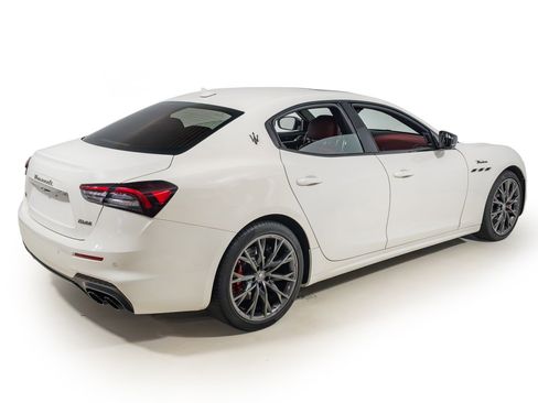 Used 2022 Maserati Ghibli Modena Q4 image 7