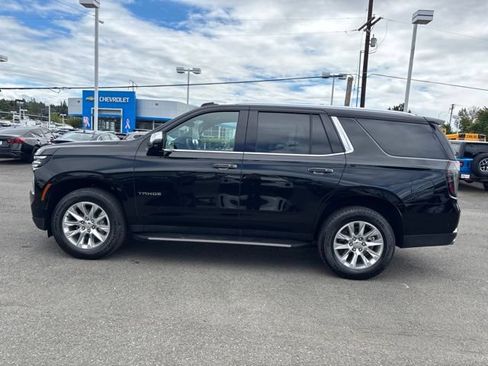 Used 2025 Chevrolet Tahoe Premier AWD/4WD image 2