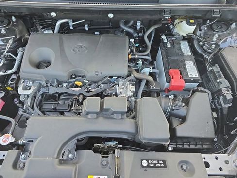 Certified 2025 Toyota RAV4 XLE image 31