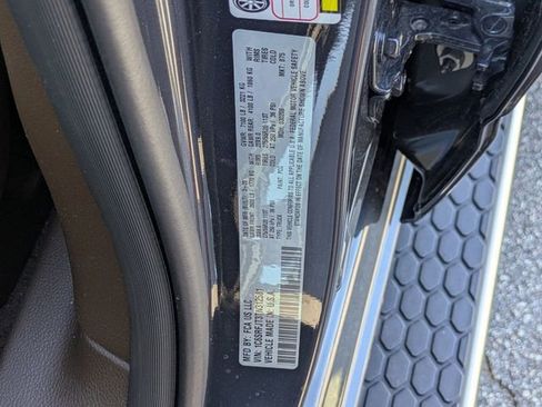 New 2026 RAM 1500 Laramie w/ Advanced Safety Group II AWD/4WD image 36