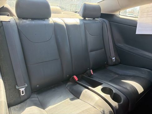 Used 2009 Pontiac G6 GT w/ Premium Package image 8